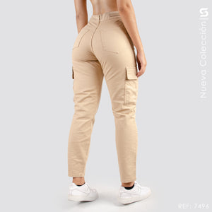 Pantalón Mom Fit Cargo Tiro Alto S7496