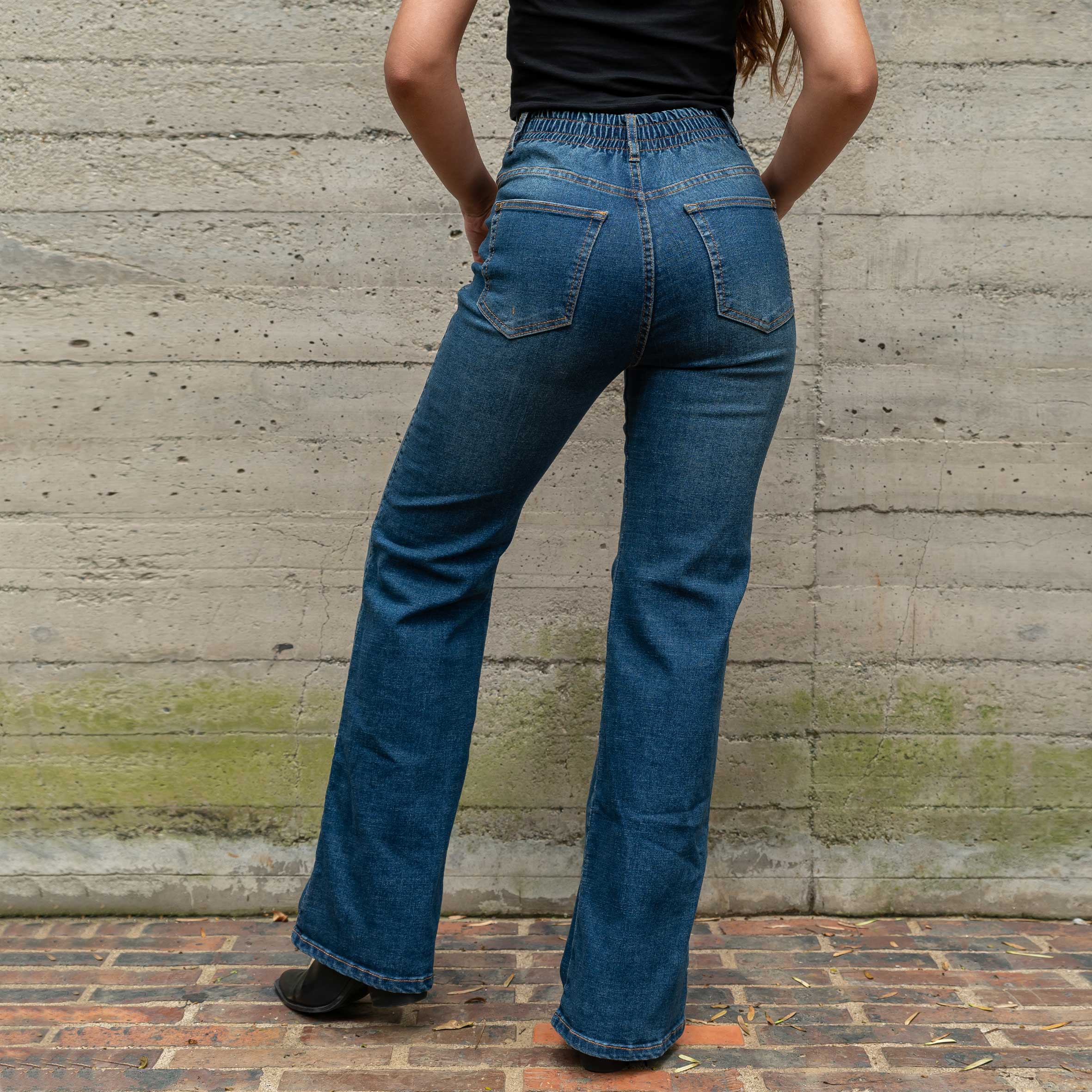 Jeans Mom Flare Tiro Alto S7586