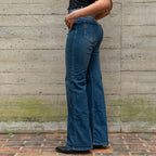Jeans Mom Flare Tiro Alto S7586