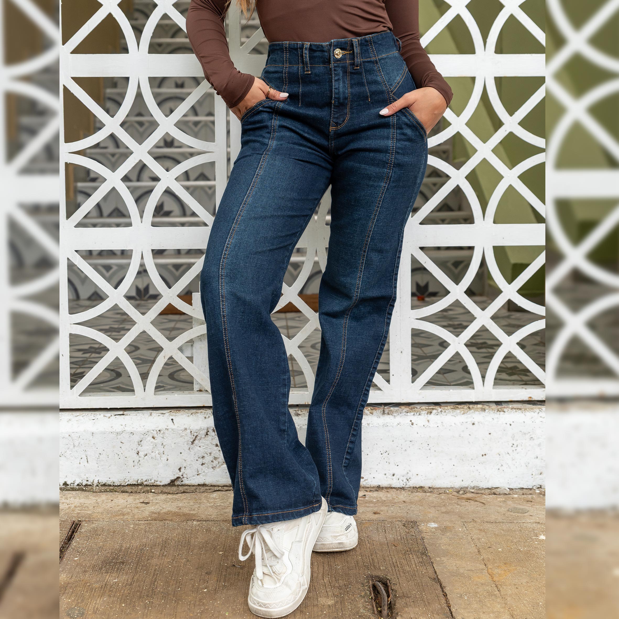 Jeans Mom Flare Tiro Alto S7585