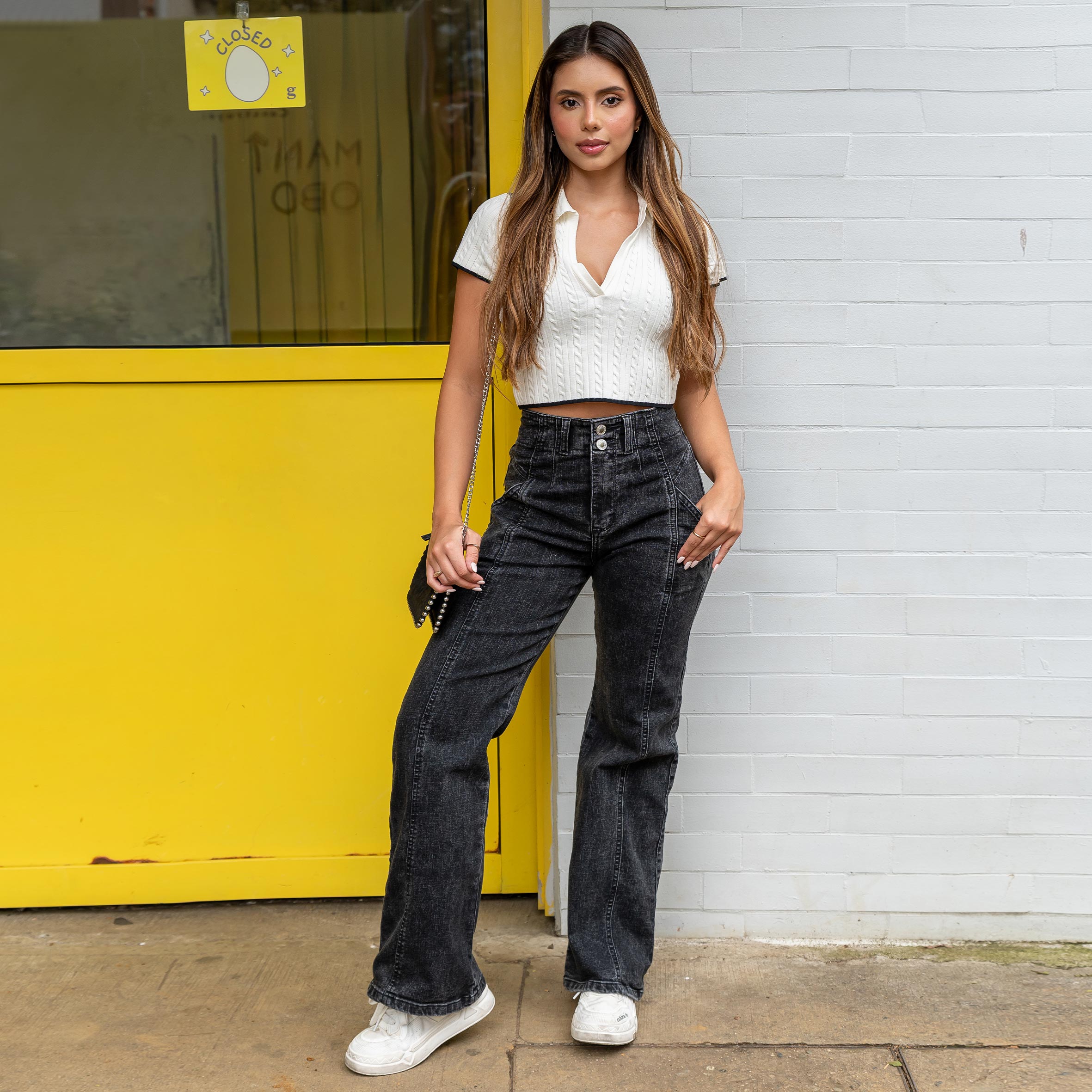 Jeans Mom Flare Tiro Alto S7588